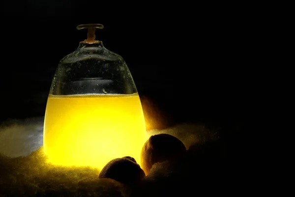 免疫系を強化し 新鮮に絞ったレモン — ストック写真