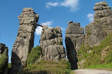 Teutoburg Ormanı 'ndaki Externsteine, kuzeybatıdan görüldü.
