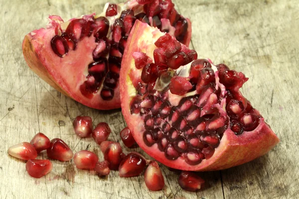 Fruit seeds from pomegranate — Stock Photo, Image