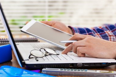 İş yazıhane rapor