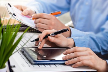 İş yazıhane rapor