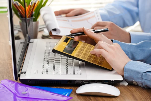 Business Office Accounting — Stockfoto