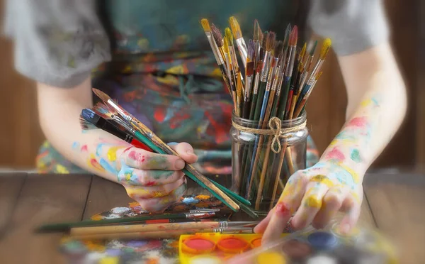 Woman Hand Paint Brush — Stock Photo, Image