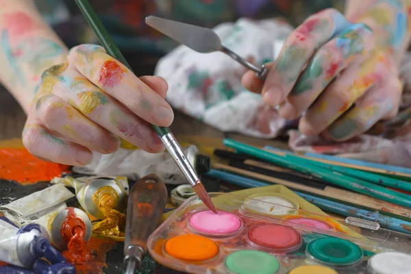 Woman Hand Paint Brush — Stock Photo, Image