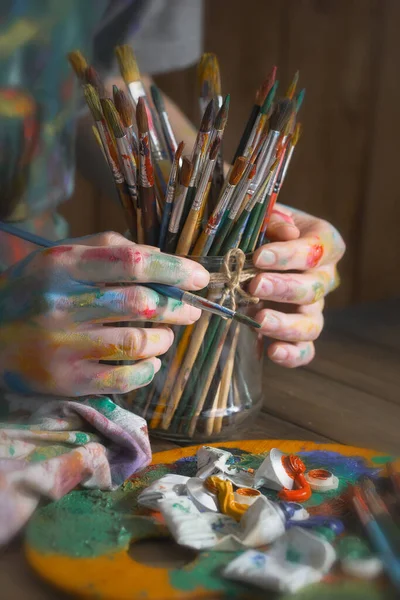 Woman Hand Paint Brush — Stock Photo, Image