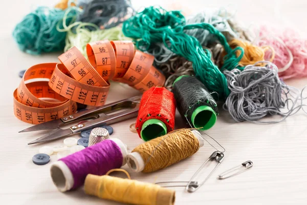 Threads Needles Sewing Items — Stock Photo, Image