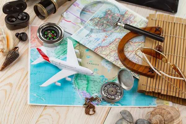 Itens Para Descansar Viajar Composição Mesa — Fotografia de Stock