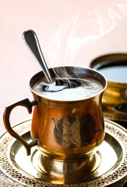 Sade kahve.