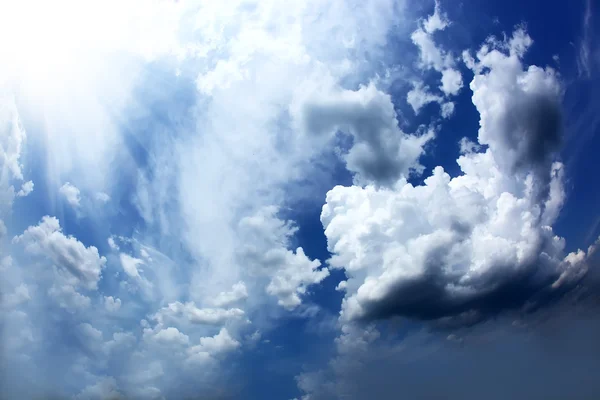 Blå himmel — Stockfoto