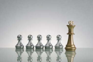 Altın Kral ve gümüş piyon - liderlik kavramı