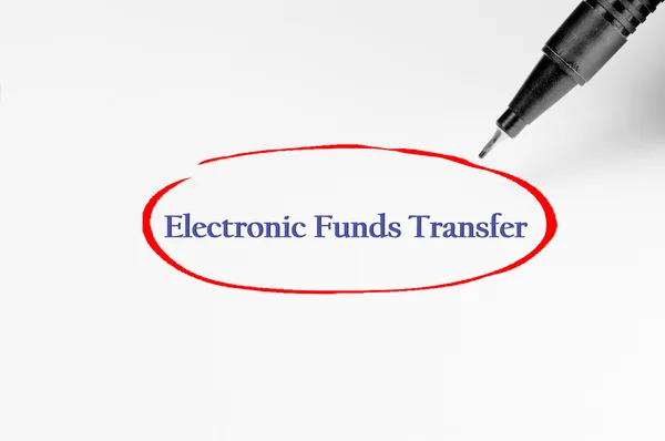 Elektronik fon transferi beyaz kağıt - iş kavramı üzerinde