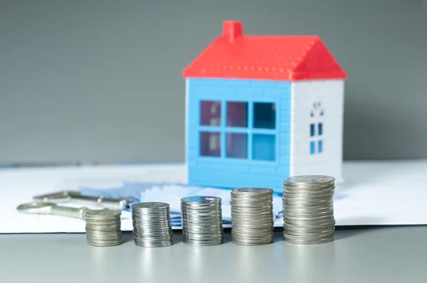 Geld besparen voor Home — Stockfoto