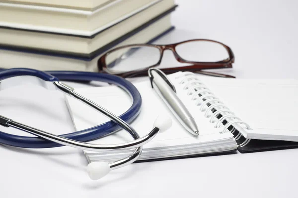 Note Book, pen and stethoscope — Stock Photo, Image