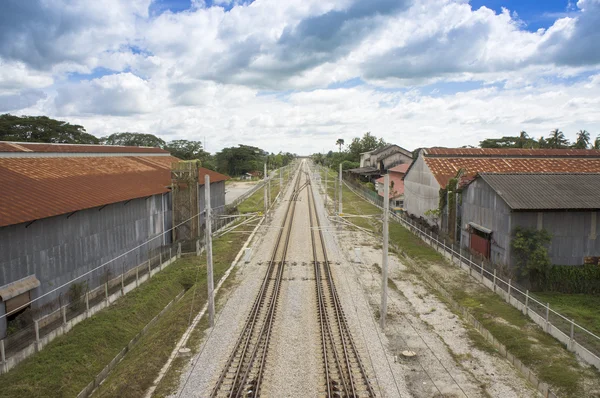 Dubbla järnvägsspår — Stockfoto
