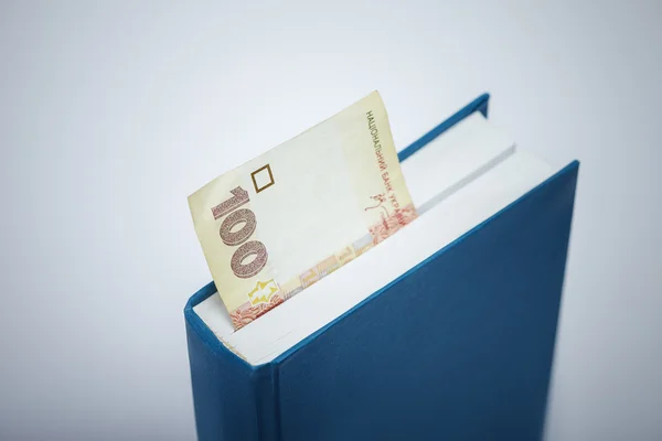 Ukraynalı para yer işareti kitap