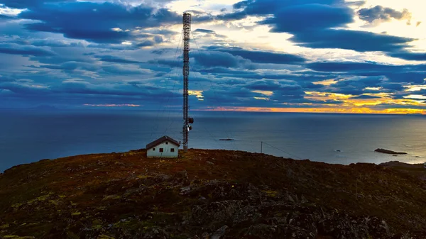 Beau paysage Îles norvégiennes avec radio — Photo