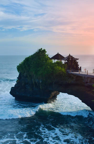 Tanah Lot templomtól a Bali szigetén — Stock Fotó