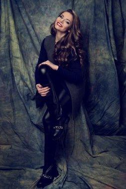 Siyah tayt moda kadın 