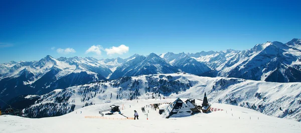 Winter mountain resort — Stock Photo, Image