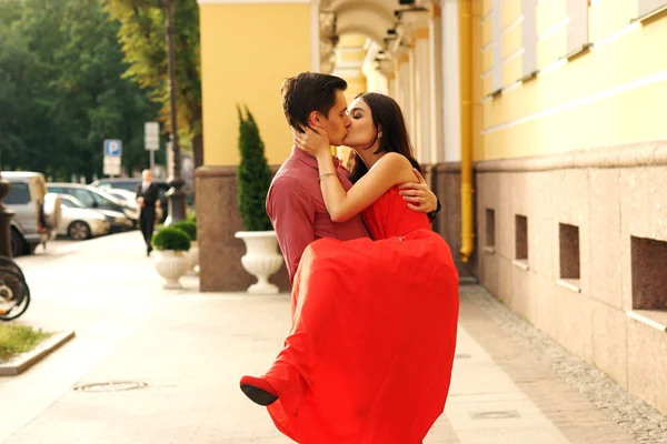 Bonito casal romântico — Fotografia de Stock