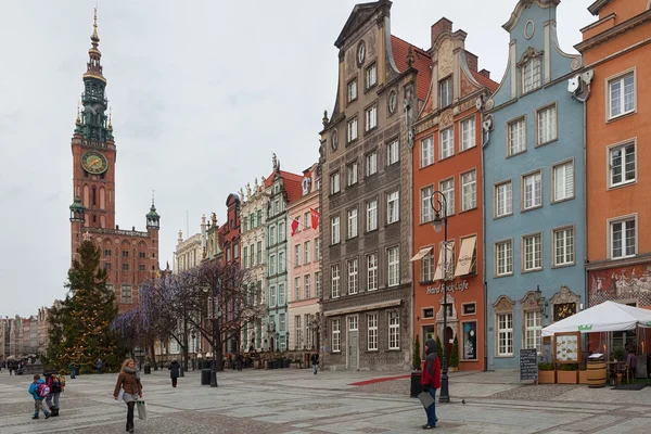 Tourists and locals walking on streets in historical center of G — Stock Photo, Image