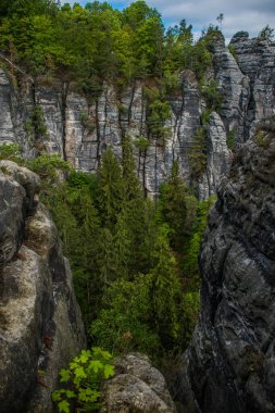 Bastei, Almanya 'nın Elbe Kum Taşı Dağları, Dreden ve Saksonya' da Elbe Nehri üzerinde yükselen bir kaya oluşumudur.