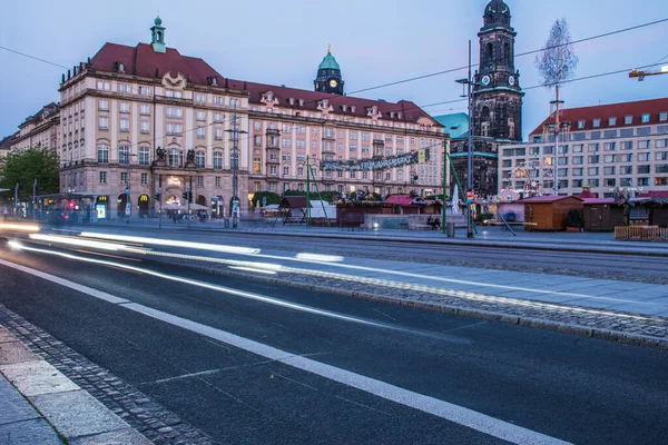 Května 2019 Drážďany Německo Městská Ulice Noci Pohybující Tramvají Vytvářející — Stock fotografie