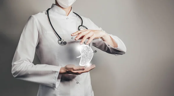 Dokter Wanita Memegang Gambar Samar Virtual Limpa Tangan Organ Tubuh — Stok Foto