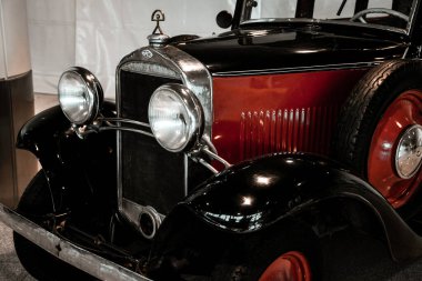 4 Haziran 2019, Moskova, Rusya: Alman arabası Opel Model 12L 1933. 1930 'ların klasik retro arabaları..