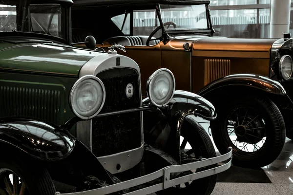 6月2019 モスクワ ロシア アメリカ車ウィリス オーバーランドのグリルとヘッドライト96A 1929 1920年代のクラシックレトロカー — ストック写真