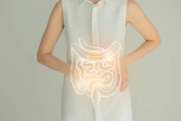 Paciente Feminina Irreconhecível Roupas Brancas Destacou Intestino Handrawn Nas Mãos — Fotografia de Stock