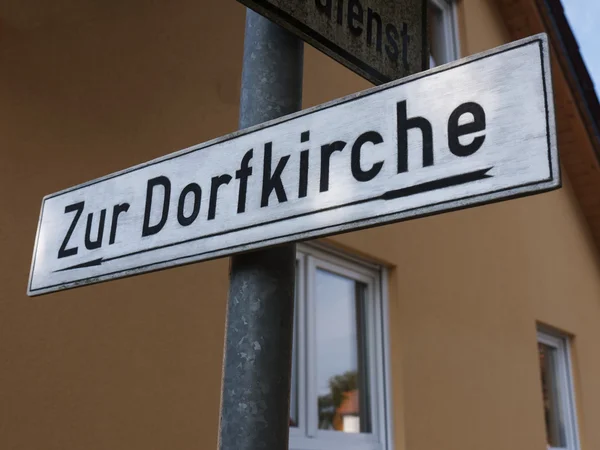 Prenden-Dorfkirche-Schild — Stockfoto