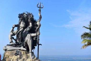 Trivandrum, Kerala, Hindistan - 20 Şubat 2021: Azhimala Tapınağında Lord Siva Heykeli