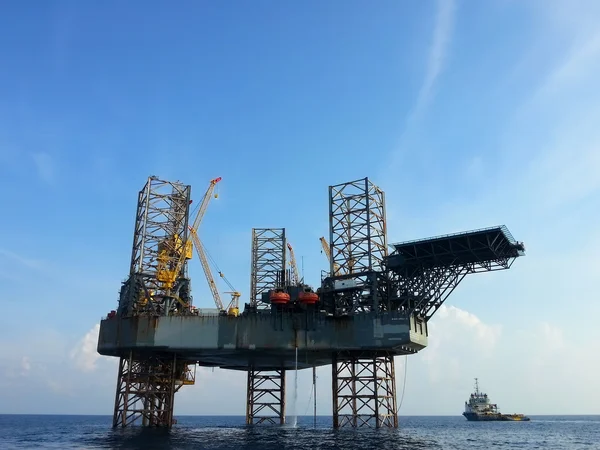 Plataforma de perfuração de equipamento de petróleo offshore — Fotografia de Stock