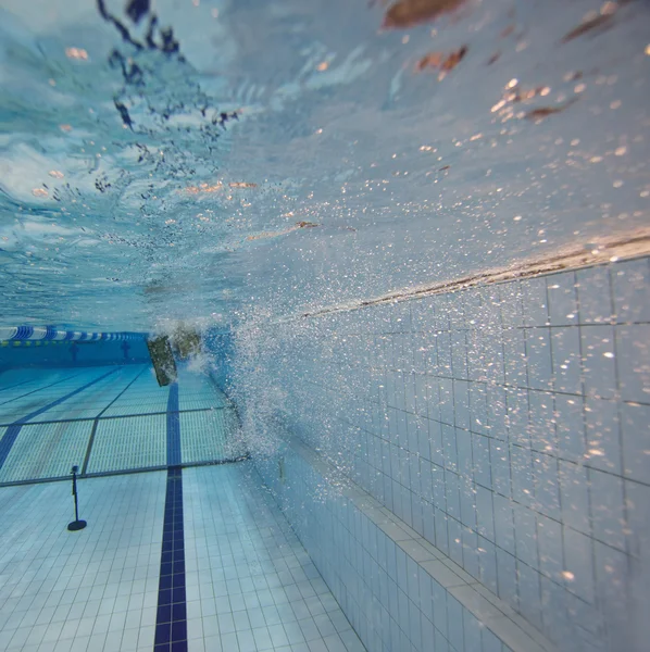 Zwembad onderwater — Stockfoto