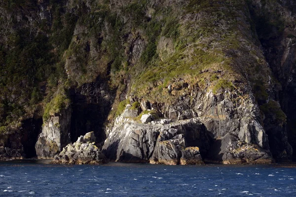 Horn-fok - Tierra del Fuego-szigetek legdélibb pontja található a sziget Gorne, mossa a Drake-átjáró. — Stock Fotó