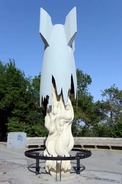 Monumento a los civiles que murieron en la batalla de Stalingrado por los bombardeos alemanes . — Foto de Stock