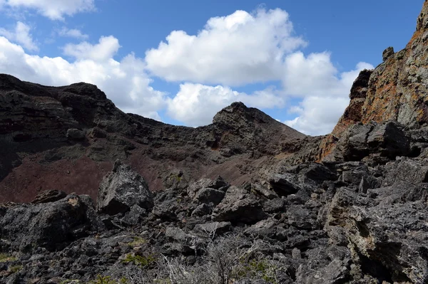 Erloschener Vulkan im Nationalpark pali aike im Süden Chiles. — Stockfoto