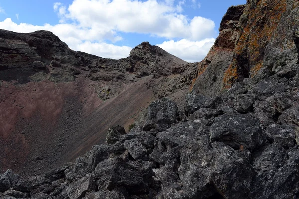 Volcán extinguido "la morada del diablo" en el Parque Nacional Pali Aike . —  Fotos de Stock