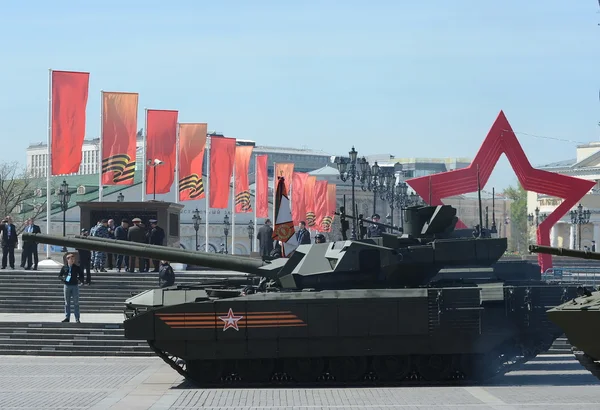 The T-14 Armata is a Russian advanced next generation main battle tank based on the Armata Universal Combat Platform — Stock Photo, Image