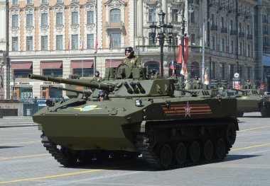 BMD - 4 m iniş makine mücadele, mücadele modülü 