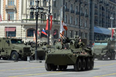  Ana muharebe tankı T-90a ve yeni Bmp T-15 