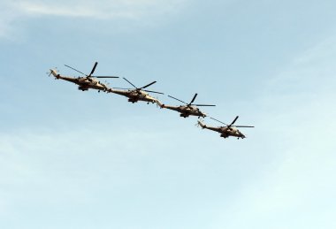  Büyük Vatanseverlik Savaşı zaferle 70 yıldönümü adanmış geçit töreni sırasında 
