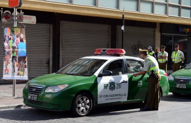 Santiago sokakta Jandarma.