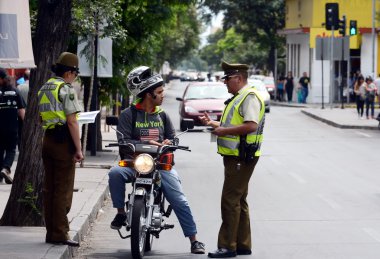  Santiago sokakta Jandarma