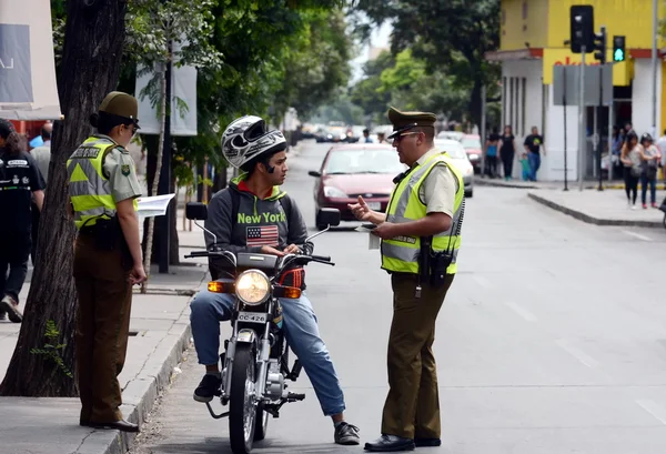 Carabinieri na ulici Santiago — Stock fotografie