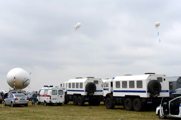 Der internationale Salon für Luft- und Raumfahrt maks-2013. unbemannte Ballons für Luftaufnahmen. — Stockfoto