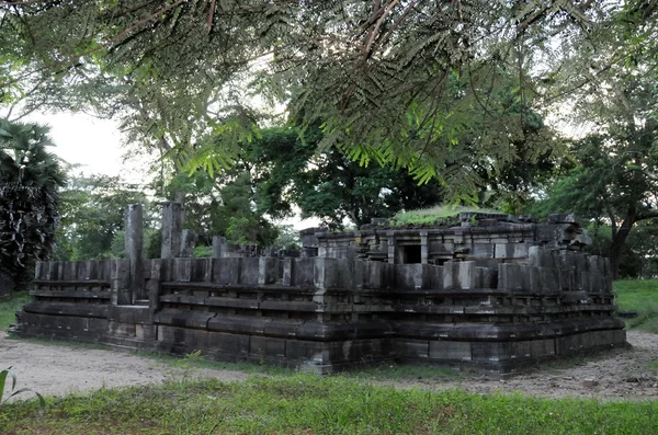 Palacio Real del Rey Parakramabahu en la ciudad Patrimonio de la Humanidad Polonnaruwa.El Polonnaruwa - capital medieval de Sri Lanka . — Foto de Stock