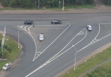  Müfettişleri dorozhno karakolu hizmet yolda.