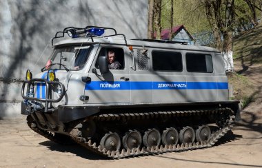  Polis tüm arazi araç operasyonel 1994-Sdch izleniyor.
